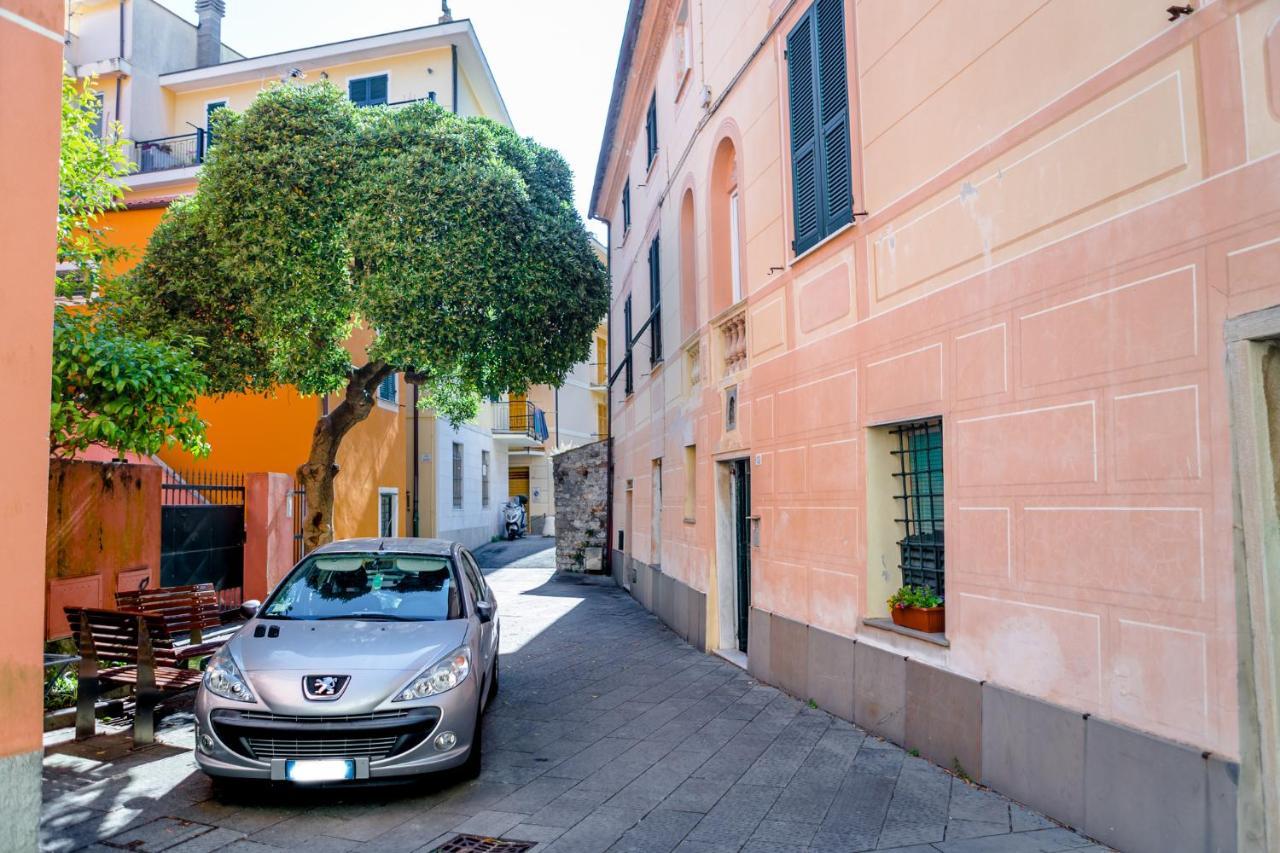 Suite Contemporanea Tra Le Vie Storiche Moneglia Exterior foto